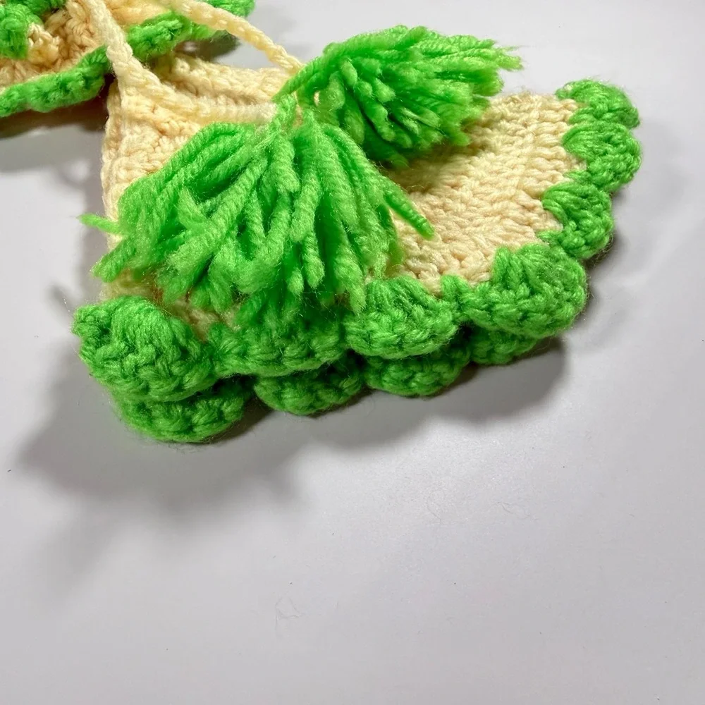 VTG Handmade Crochet Doll Face Pot Holder Hot Pad Kitchen Kitschy Green Cream